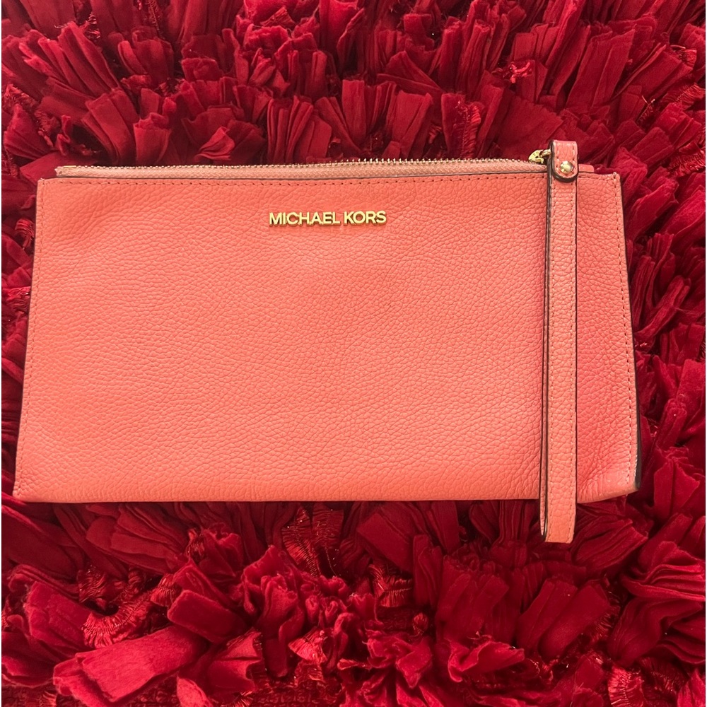 Michael Kors Leather wristlet